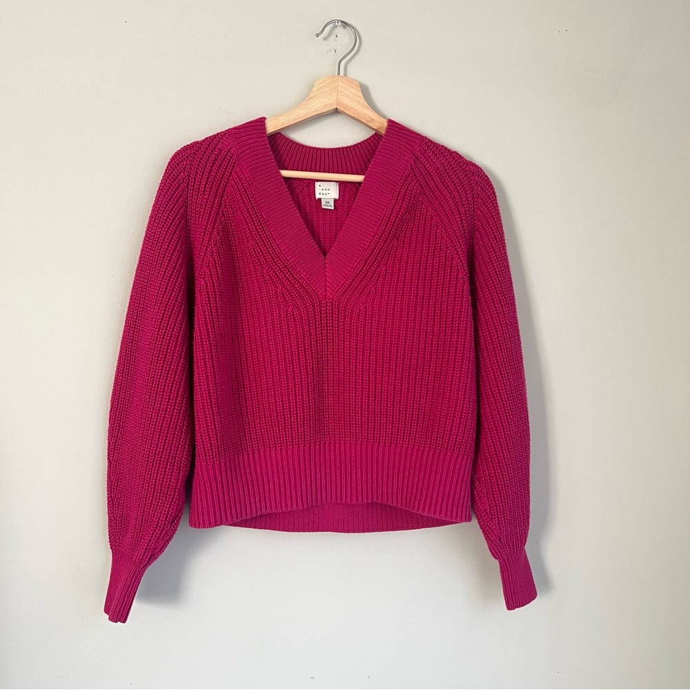A New Day Hot Pink Chunky V Neck Sweater Size XS